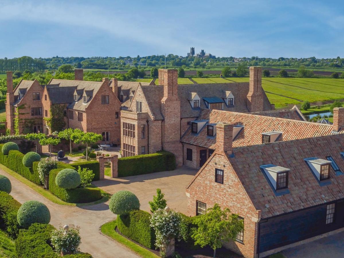The Old Hall Ely Exterior foto